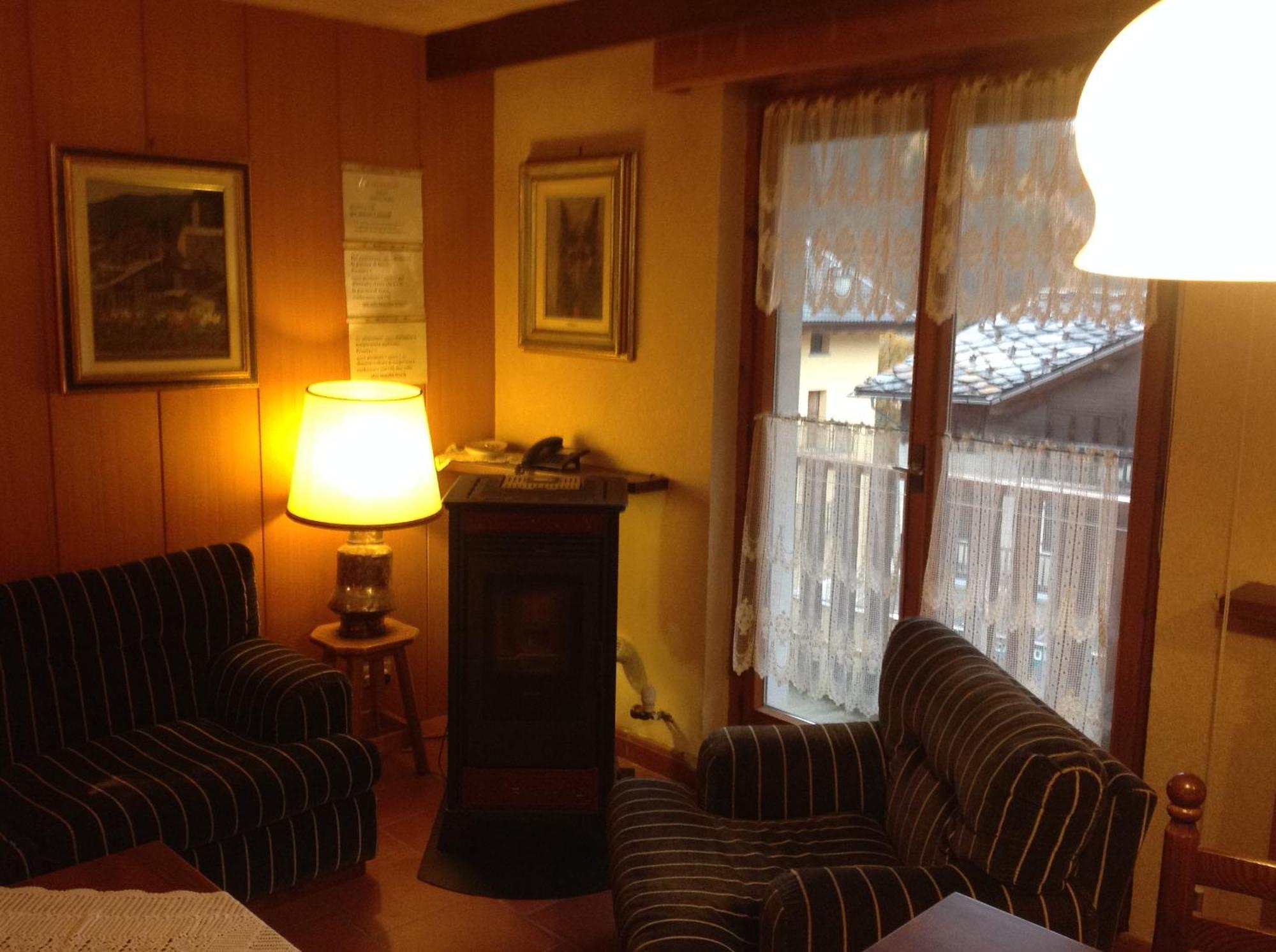 Albergo Castello Da Bonino Champorcher Eksteriør billede