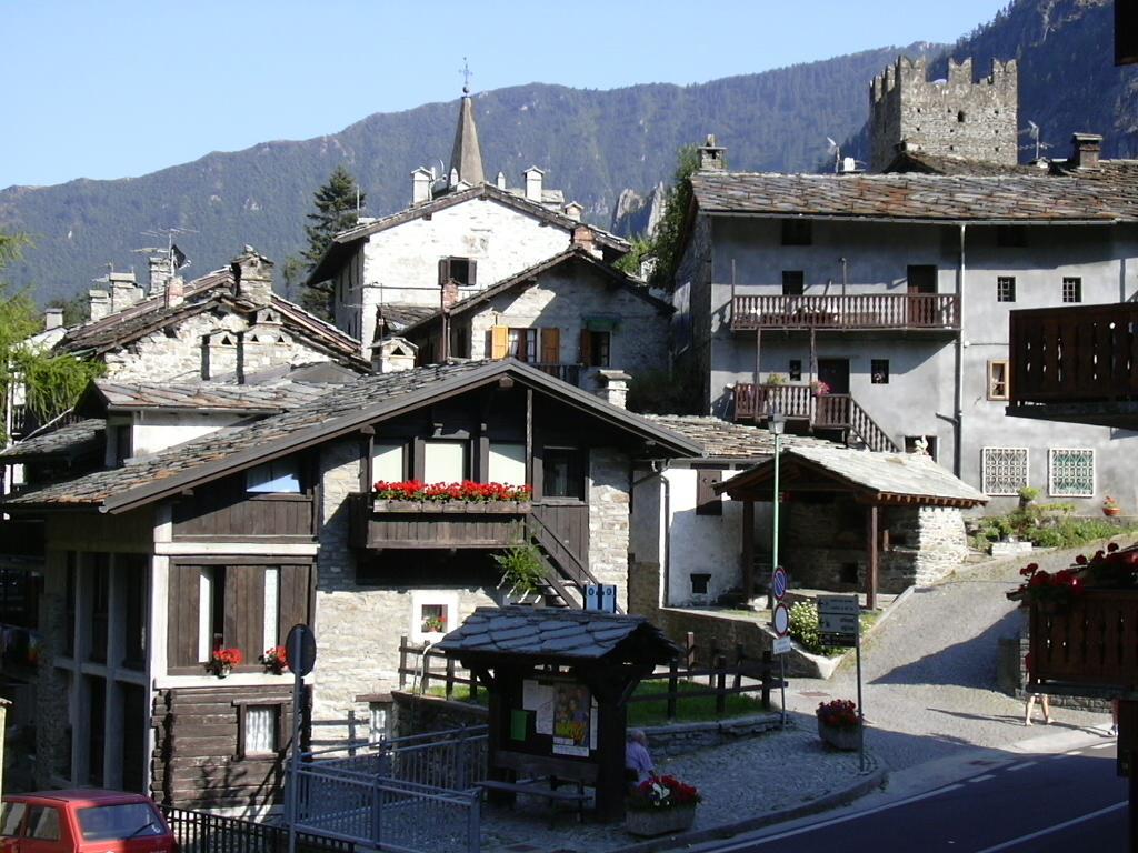Albergo Castello Da Bonino Champorcher Eksteriør billede
